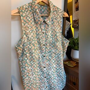 Mod Lusive XL Sleeveless Button Down Shirt - Green and Peach